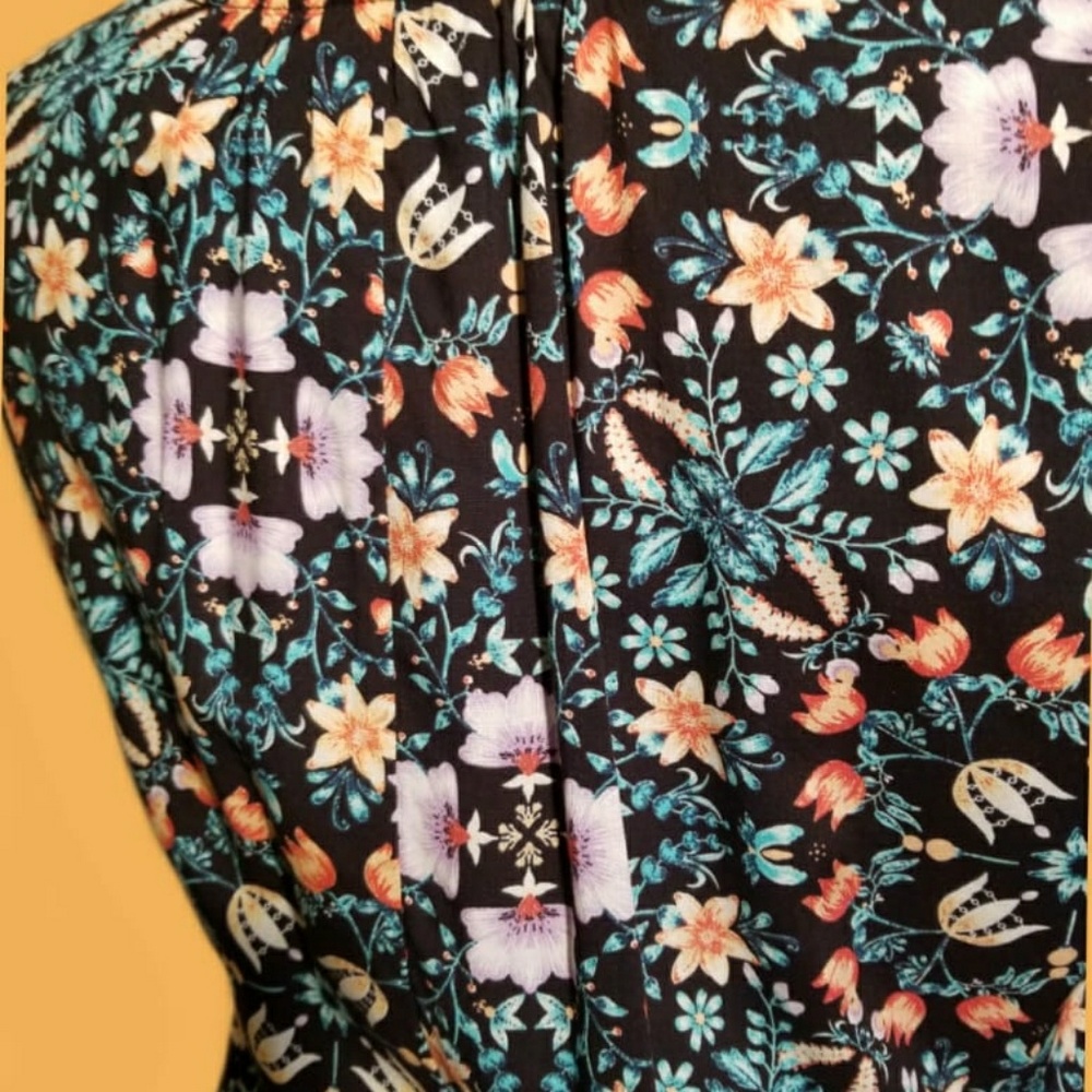 A.n.a - Picture 3 of 4